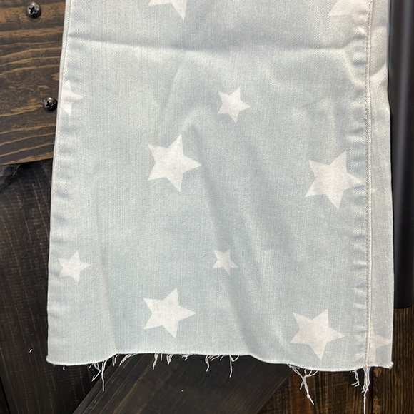 Cello High Rise Skinny Flare Jeans 3 NWT Star Print Light Wash Boho Graphic Raw - Picture 3 of 10